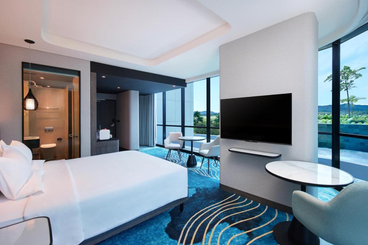 Novotel Yogyakarta International Airport Kulon Progo Temon Екстериор снимка