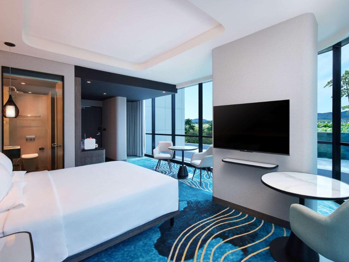 Novotel Yogyakarta International Airport Kulon Progo Temon Екстериор снимка